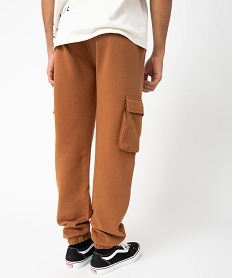 pantalon de jogging homme avec larges poches a rabat brunC836901_3