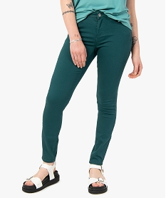 GEMO Pantalon femme coupe slim en toile extensible Vert