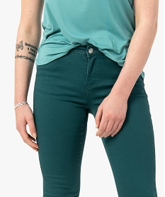 pantalon femme coupe slim en toile extensible vert pantalonsC856801_2