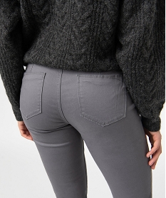 pantalon femme coupe slim effet push-up gris pantalonsC858901_2
