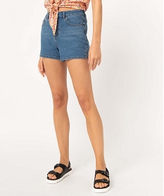 short femme en jean coupe large fendu sur les cotes gris shortsD358001_1