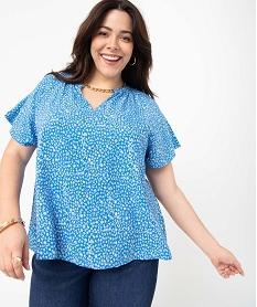 blouse femme grande taille fleurie a manches courtes et col v bleuD381001_1