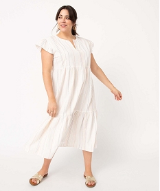 robe femme grande taille a manches courtes col v et volant blancD390801_2