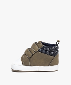 chaussons de naissance bebe garcon unis style baskets vertD937301_3