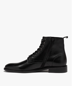 boots homme en cuir uni bout amande noirD976301_3