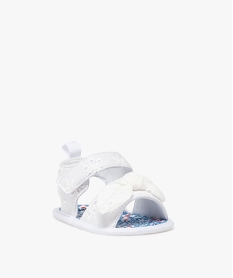 chaussons de naissance bebe fille sandales a scratch en coton brode blancE431301_2