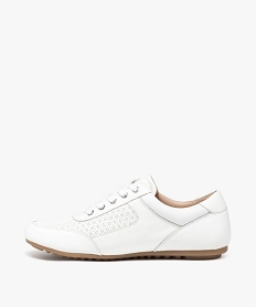 derbies femme confort en cuir uni a motifs ajoures blanc derbiesE480701_3