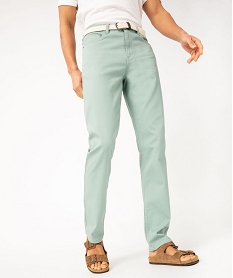 GEMO Pantalon 5 poches en coton stretch texturé avec ceinture tressée homme Vert