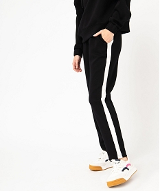 GEMO Pantalon de jogging femme avec bandes contrastantes sur les côtés Noir