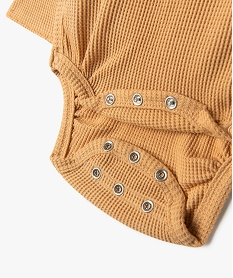 ensemble naissance evolutif 3 pieces   body legging bonnet bebe jaune body manches longuesE693401_3
