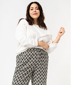 GEMO Sweat avec bande brodée et pompons femme grande taille blanc chine