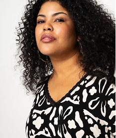 tee-shirt imprime a manches courtes a col v femme grande taille noir t-shirts manches courtesF145901_2