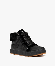 baskets fille montantes avec col fourre et a semelle epaisse rainuree noir vif basketsF317901_2