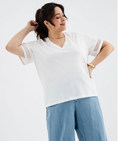 tee-shirt manches courtes avec details brodes femme grande taille blanc t-shirts manches courtesG481801_2