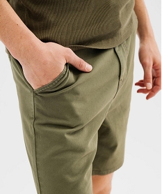 bermuda chino en coton stretch a taille elastique homme kaki standard pantalons chinoG744601_2