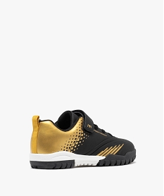 chaussures de football bicolores avec fermeture scratch garcon noir standard basketsG832201_4