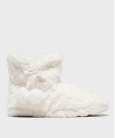 GEMO Chaussons boots en fourrure imitation à pompons femme blanc standard