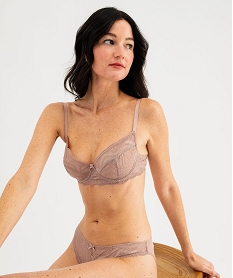 GEMO Soutien-gorge corbeille en dentelle à bonnets souples Violet