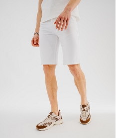 GEMO Bermuda en jean strech coloris unique coupe straight homme blanc standard