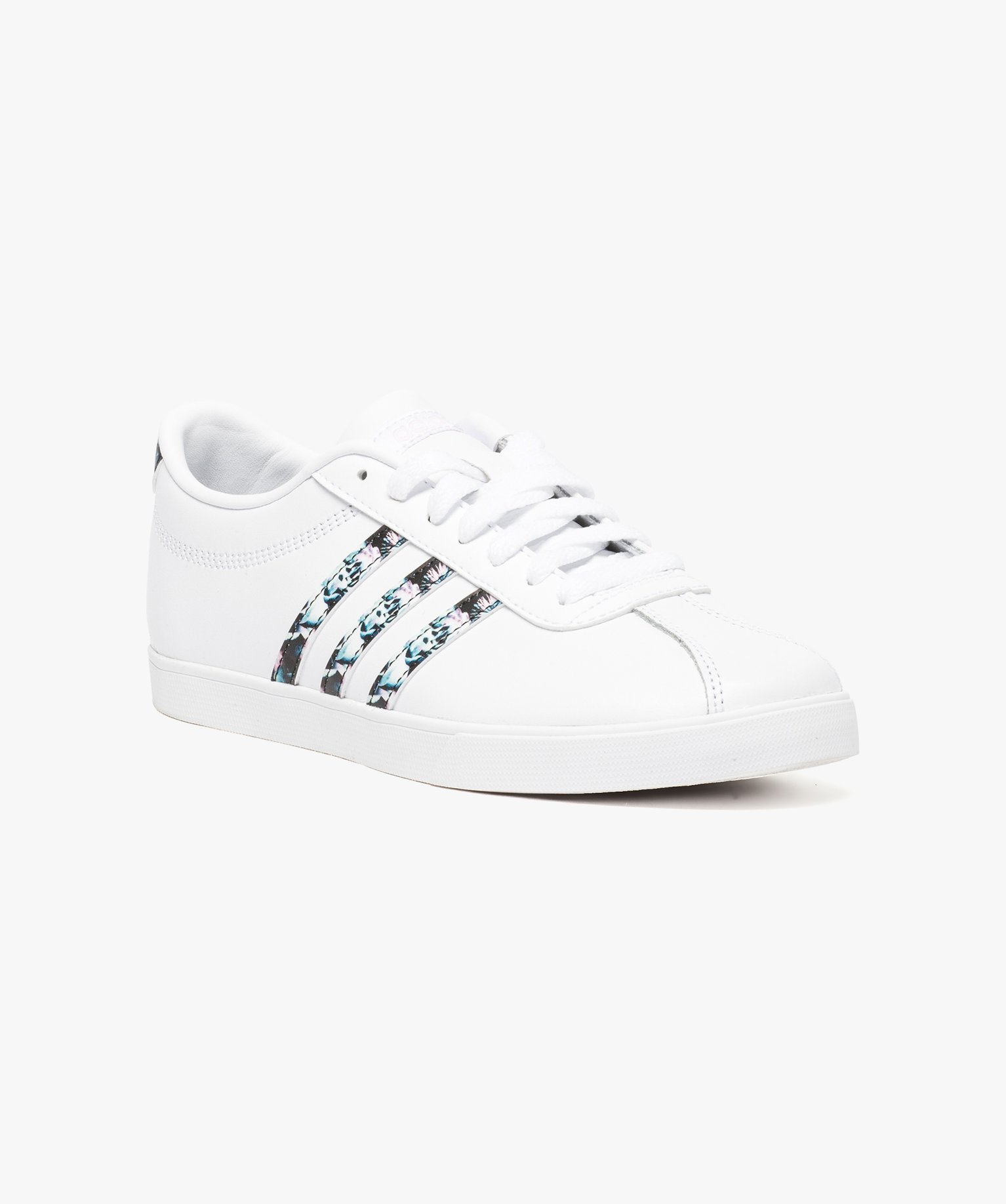 baskets courset adidas avec touches colorees blanc baskets et tennis femme GEMO