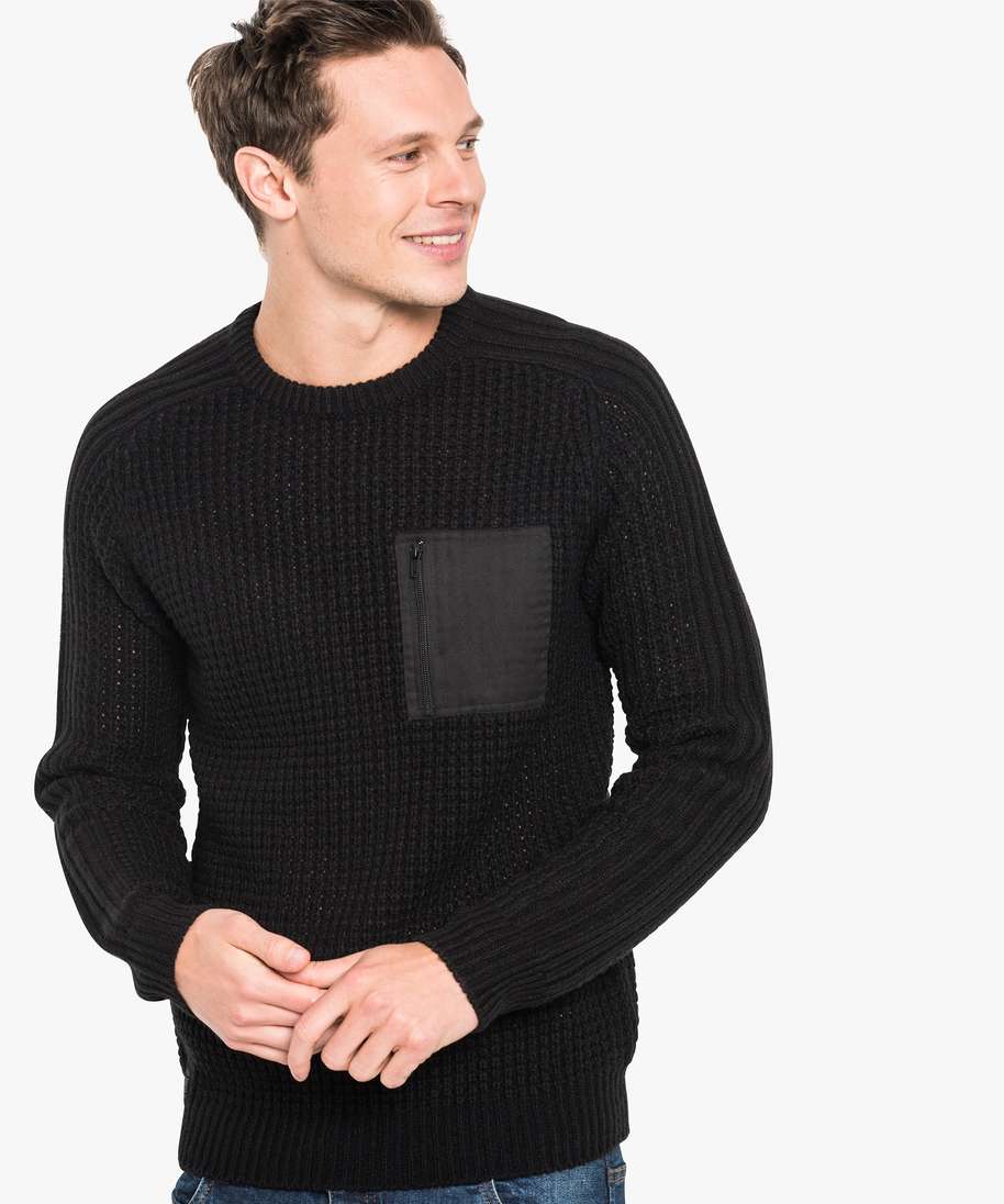 Pull avec store poche devant