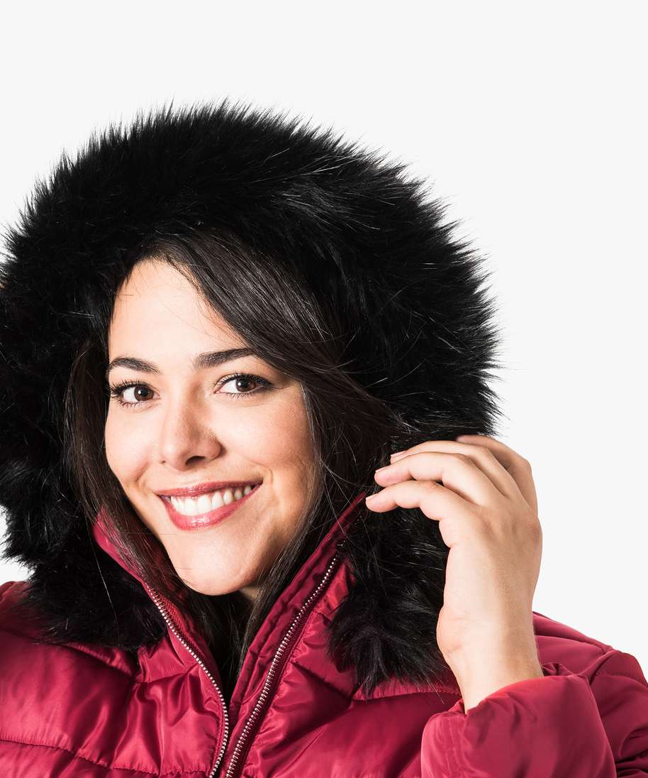 doudoune matelassee avec capuche bord fausse fourrure rouge femme GEMO