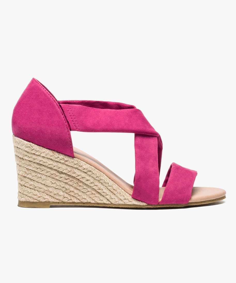 nu pieds en toile avec brides croisees et talon compense en corde rose sandales a talon femme GEMO