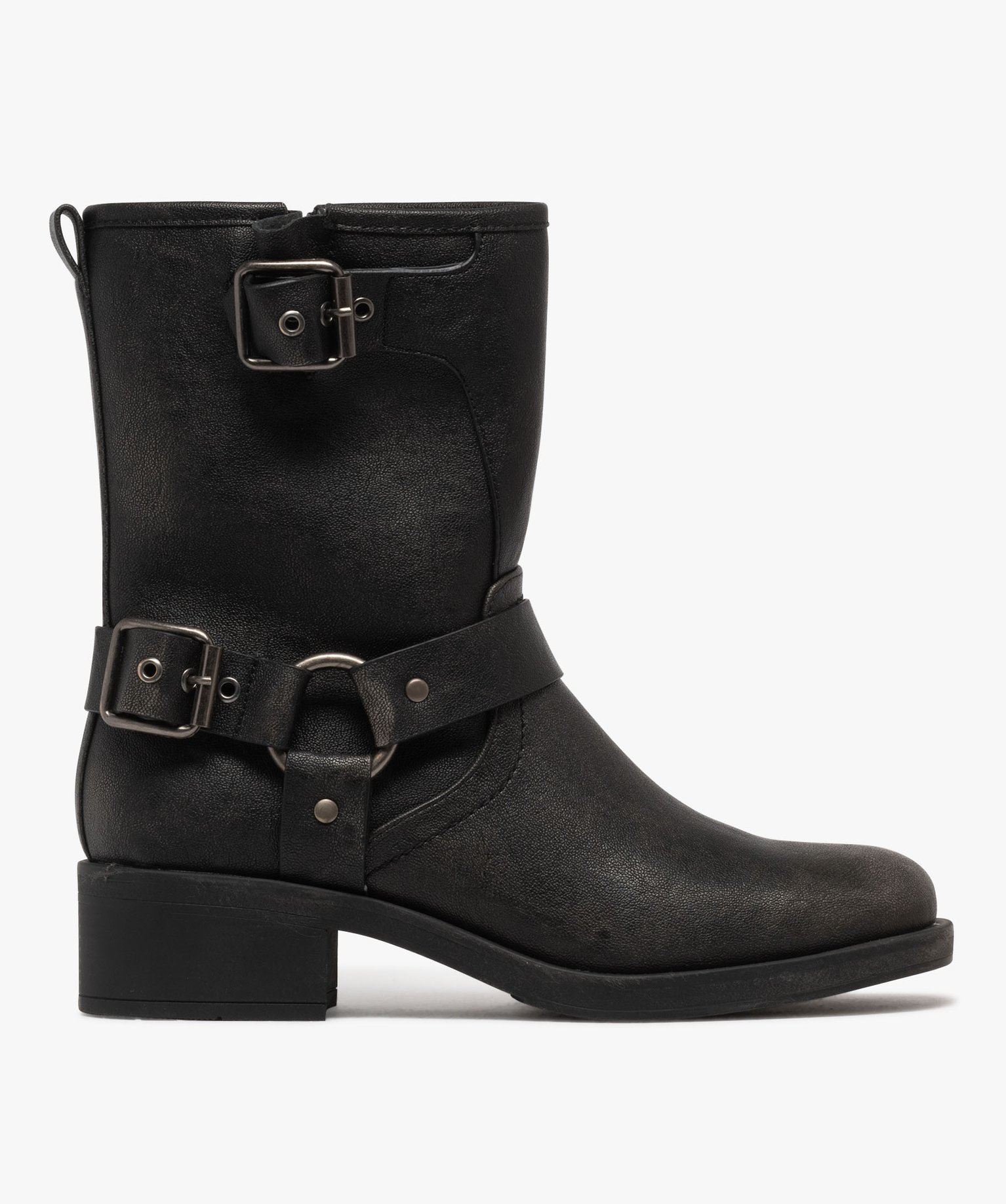 boots femme avec brides fantaisie style cavalieres et bout carre gris