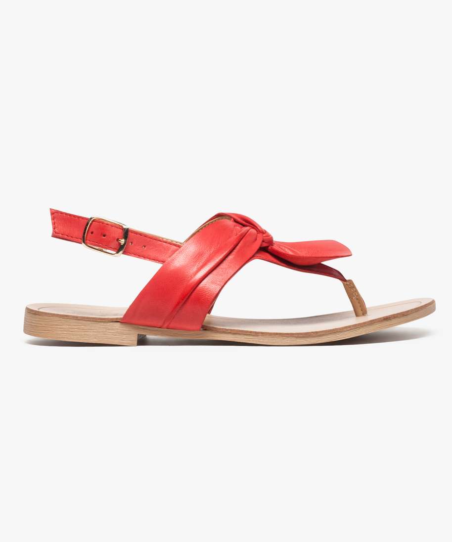 nu pieds en cuir drape a entredoigt rouge sandales plates et nu