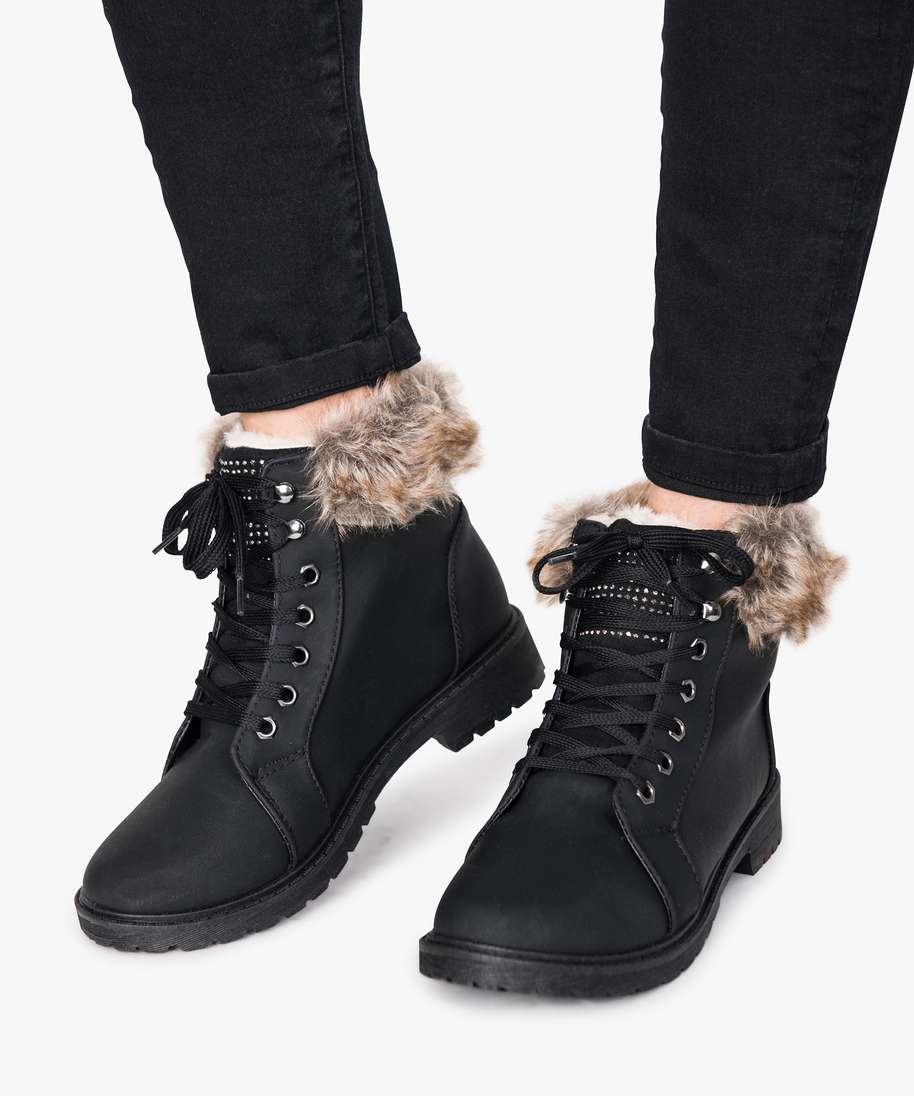 boots fourrees femme col peluche et fermeture lacets noir