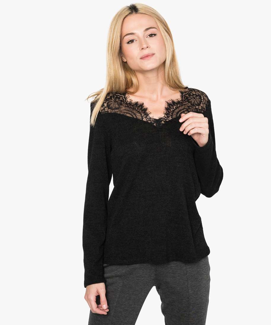 Pull Noir Femme Col en V Avec Manches en Dentelle –