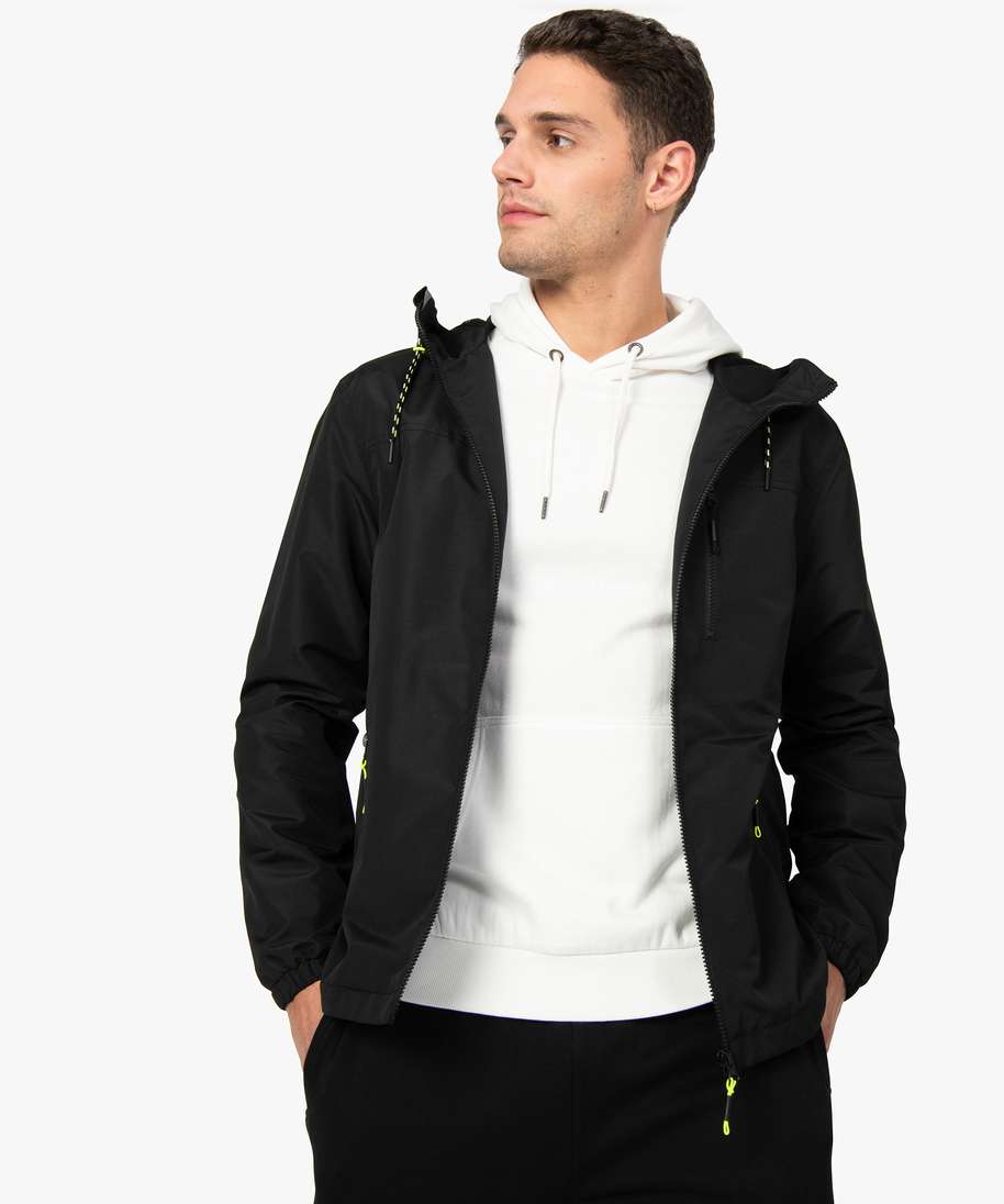 blouson homme coupe vent a capuche et bande reflechissante noir
