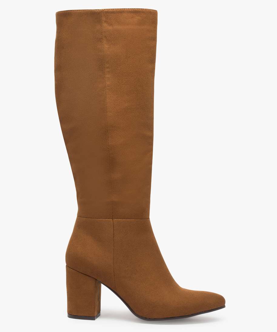 bottes femme en suedine avec bout pointu et talon recouvert orange