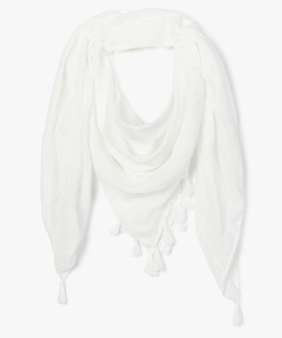 foulard femme uni en maille texturee et finitions pompons blanc