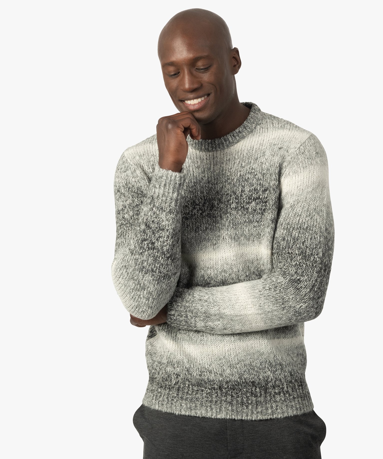pull homme avec col rond en maille chinee gris pulls