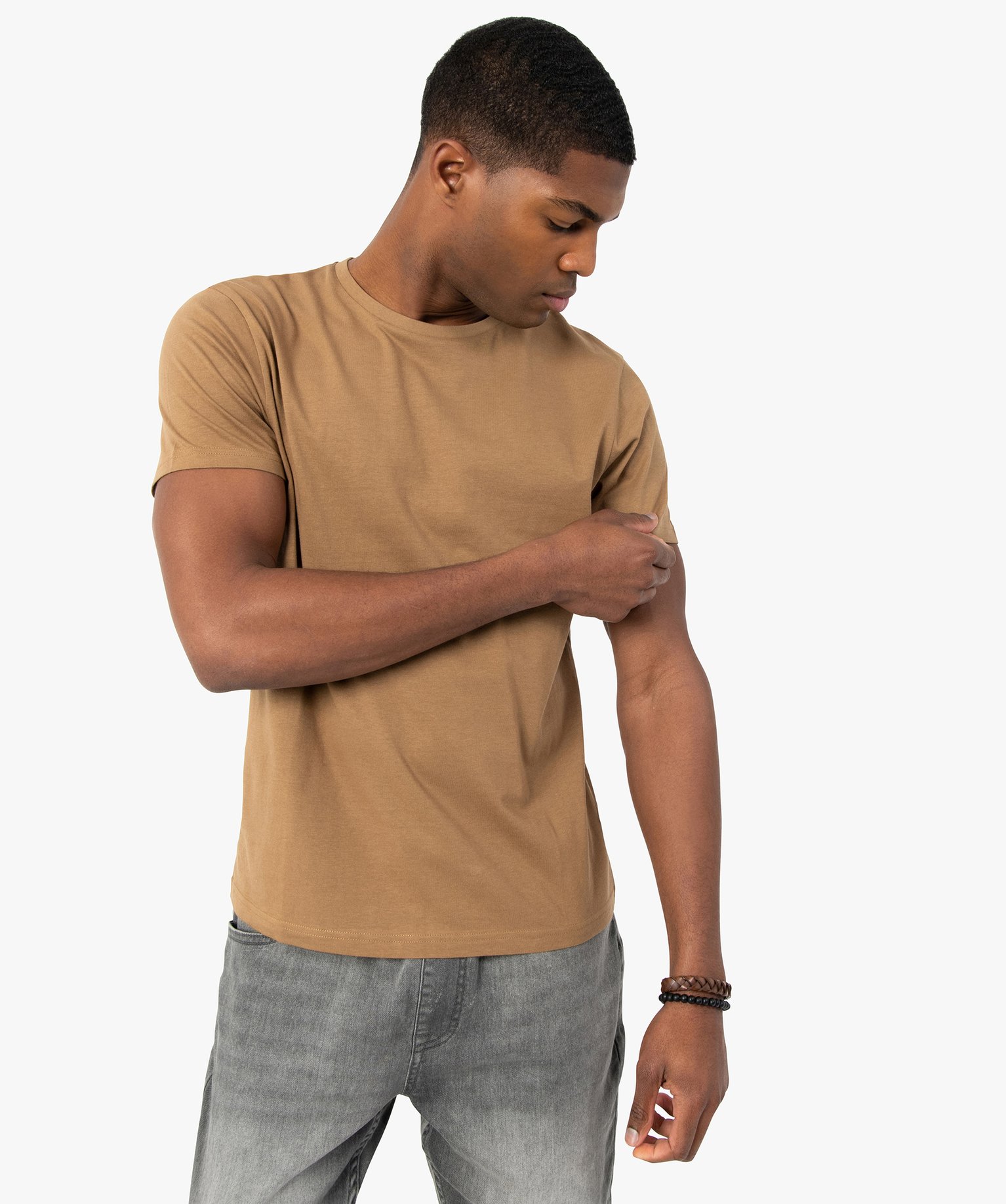 tee-shirt homme a manches courtes et col rond brun tee-shirts