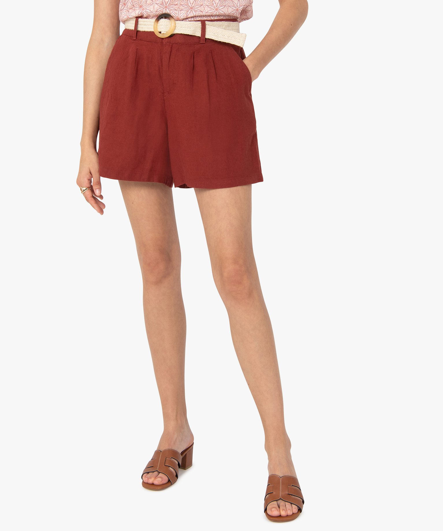 short femme ample uni avec ceinture en corde rouge shorts