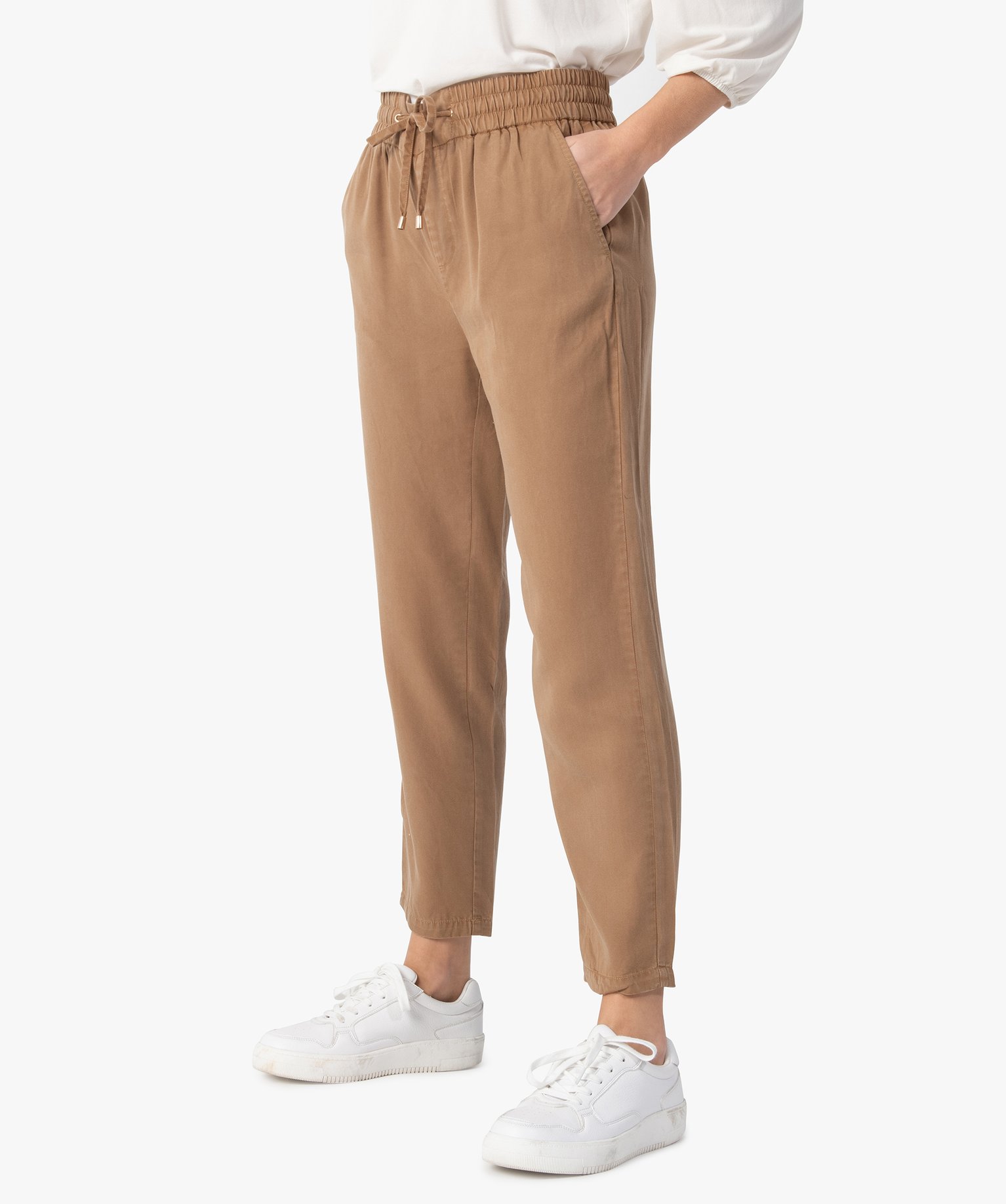pantalon femme avec large ceinture elastiquee beige pantalons