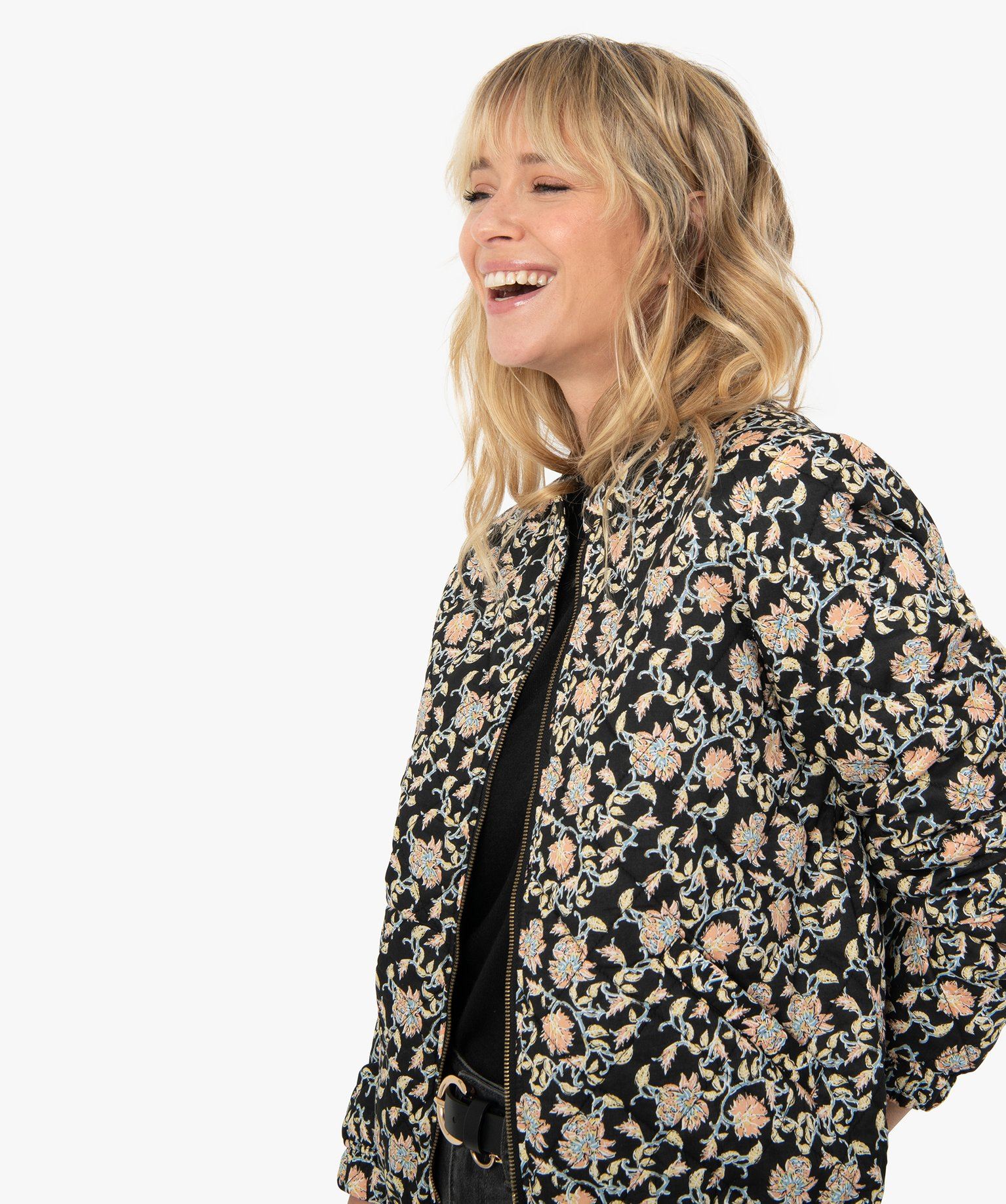 veste femme matelassee a motifs fleuris multicolore vestes