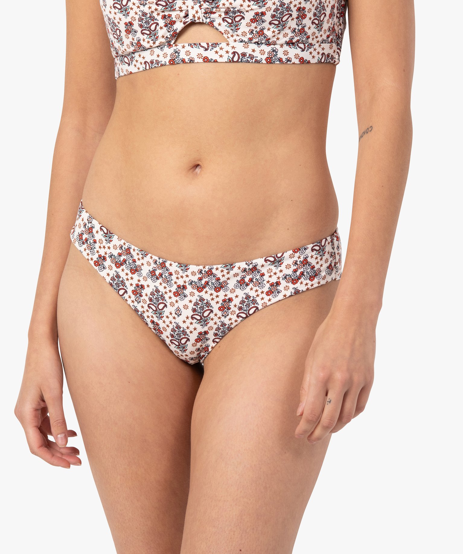 bas de maillot de bain femme forme shorty a motifs fleuris imprime