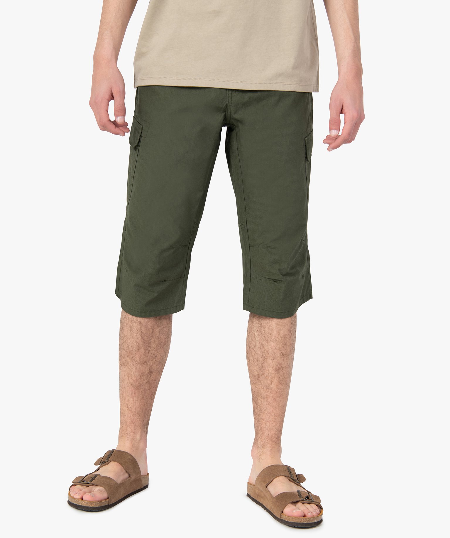 bermuda homme avec poches rabat sur les cuisses vert pantalons de costume