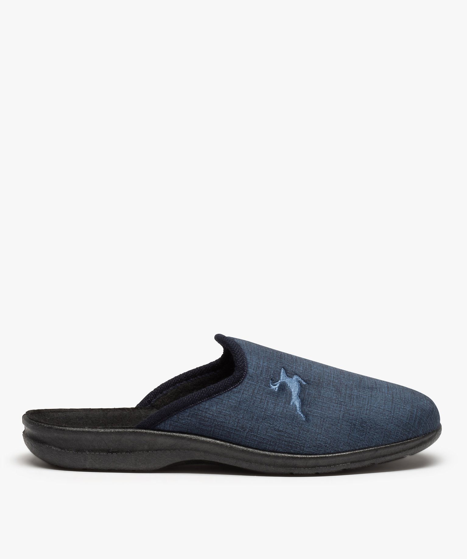 chaussons homme mules en velours ras effet toile brodee bleu