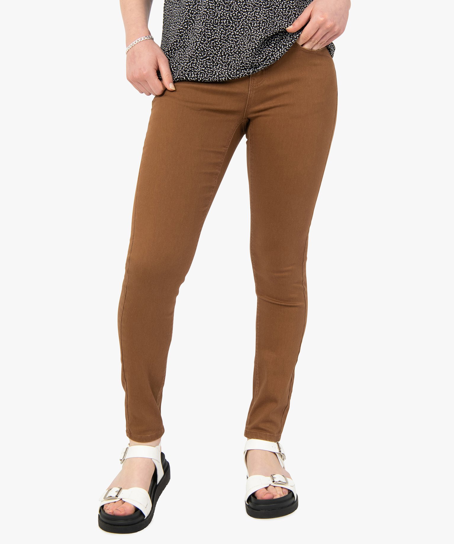 pantalon femme coupe slim en toile extensible brun pantalons