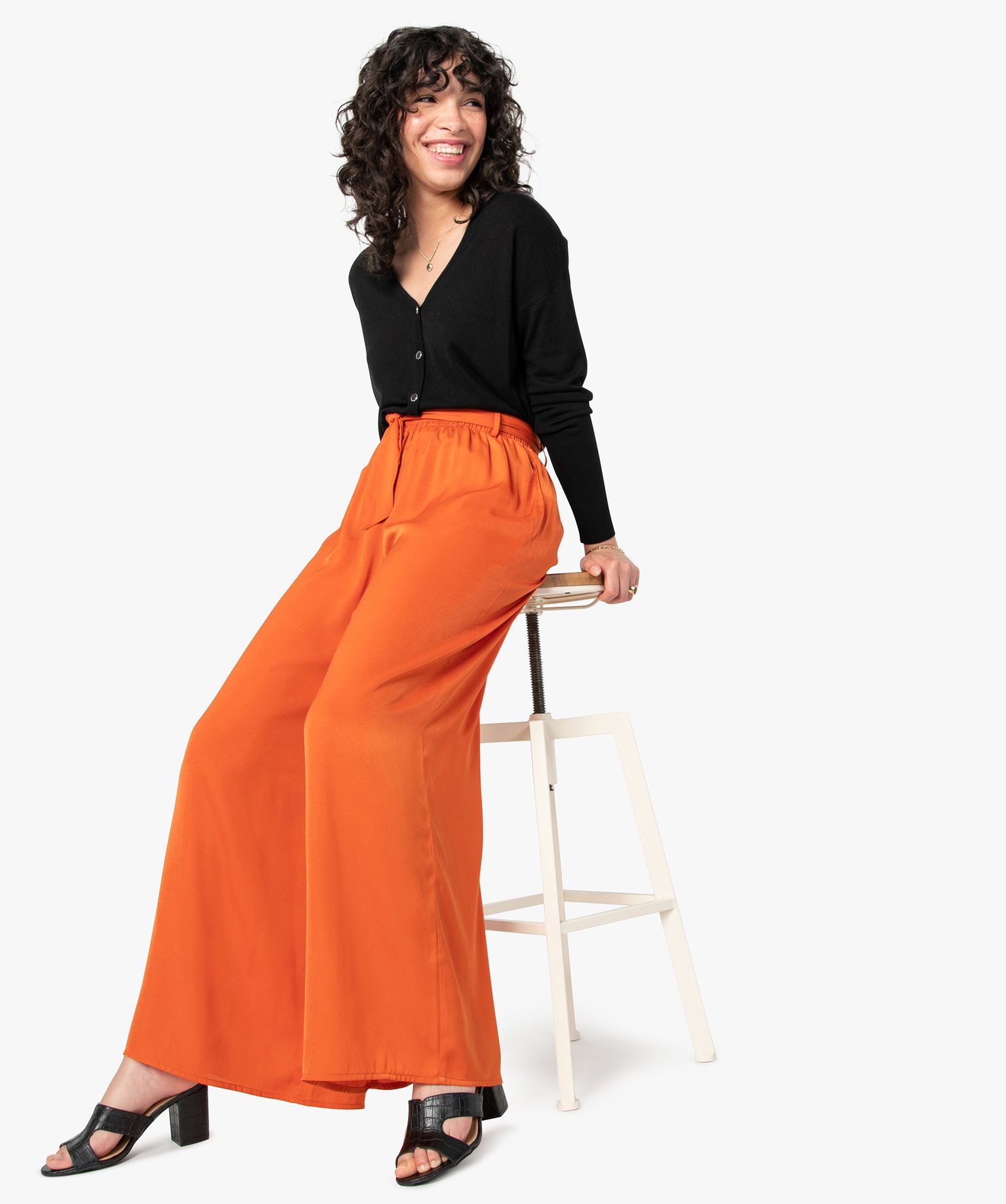 pantalon femme large en matiere satinee orange pantalons