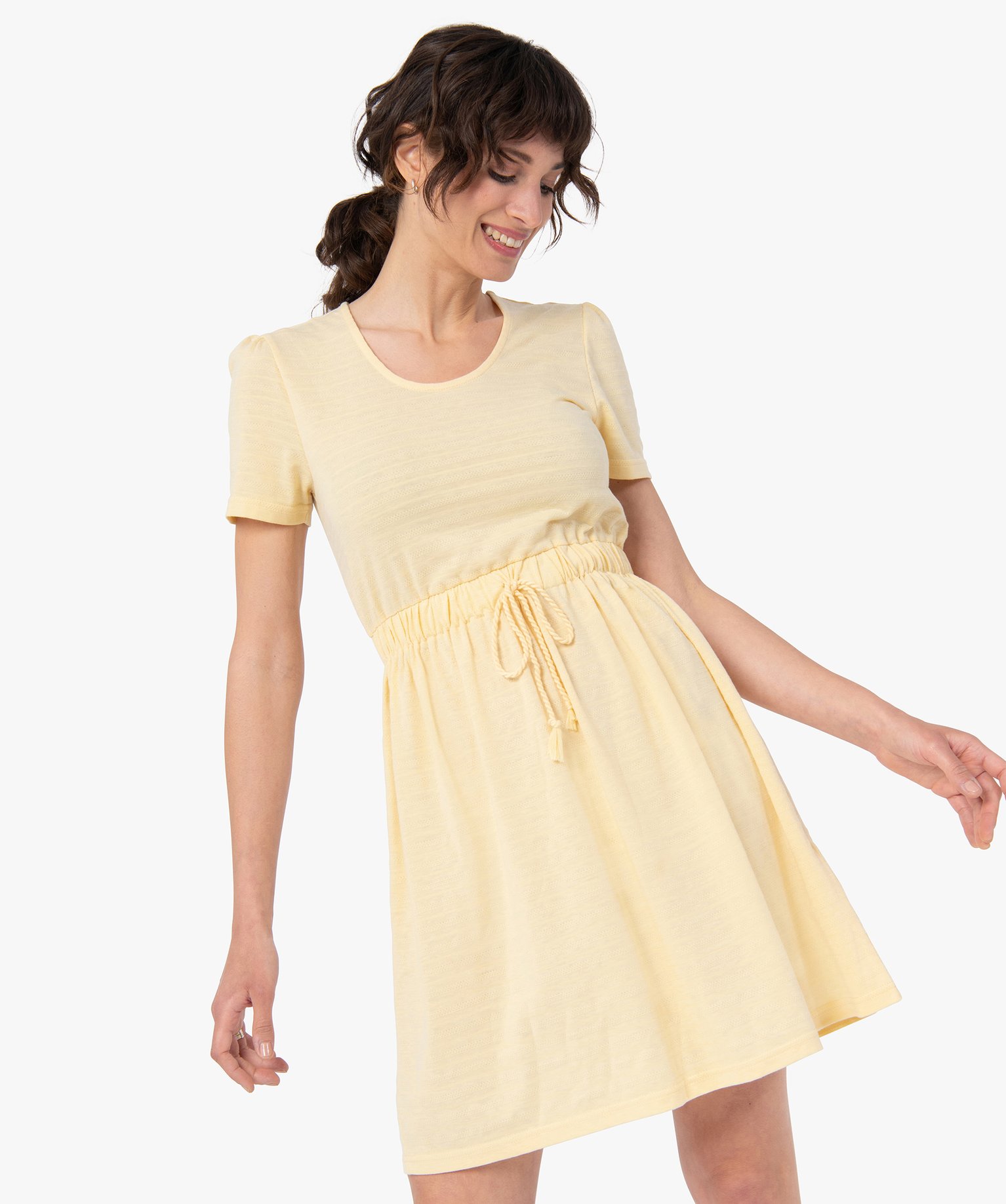 robe femme a manches courtes en maille fluide jaune