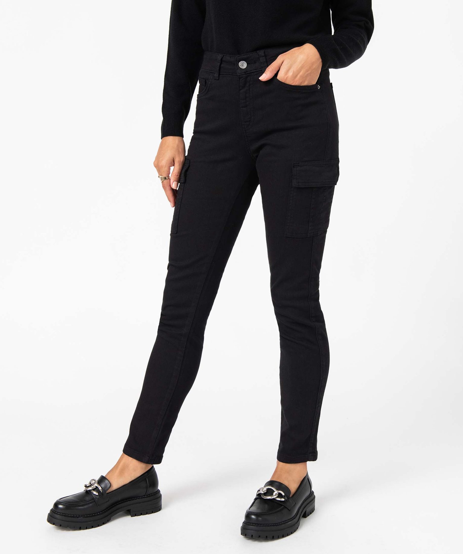 pantalon femme coupe cargo en toile extensible noir pantalons