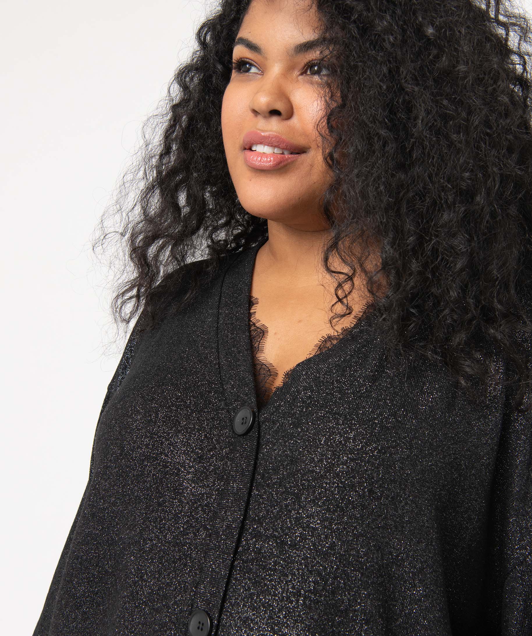 gilet femme grande taille pailletee a gros boutons noir pulls et gilets promos GEMO