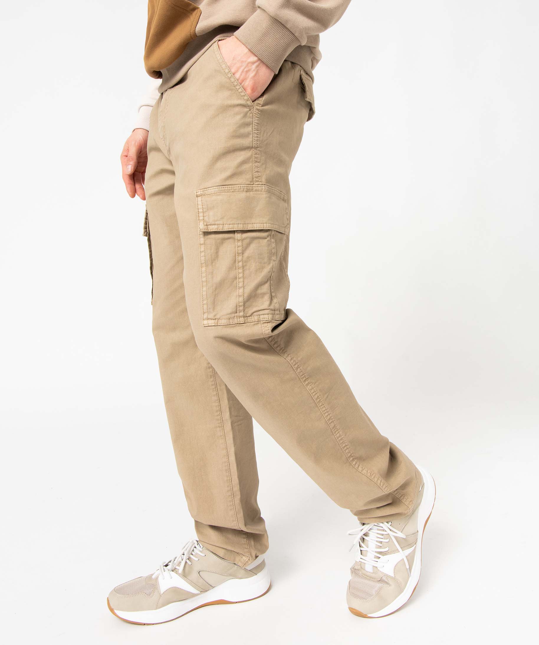 pantalon homme coupe cargo en coton stretch beige pantalons de