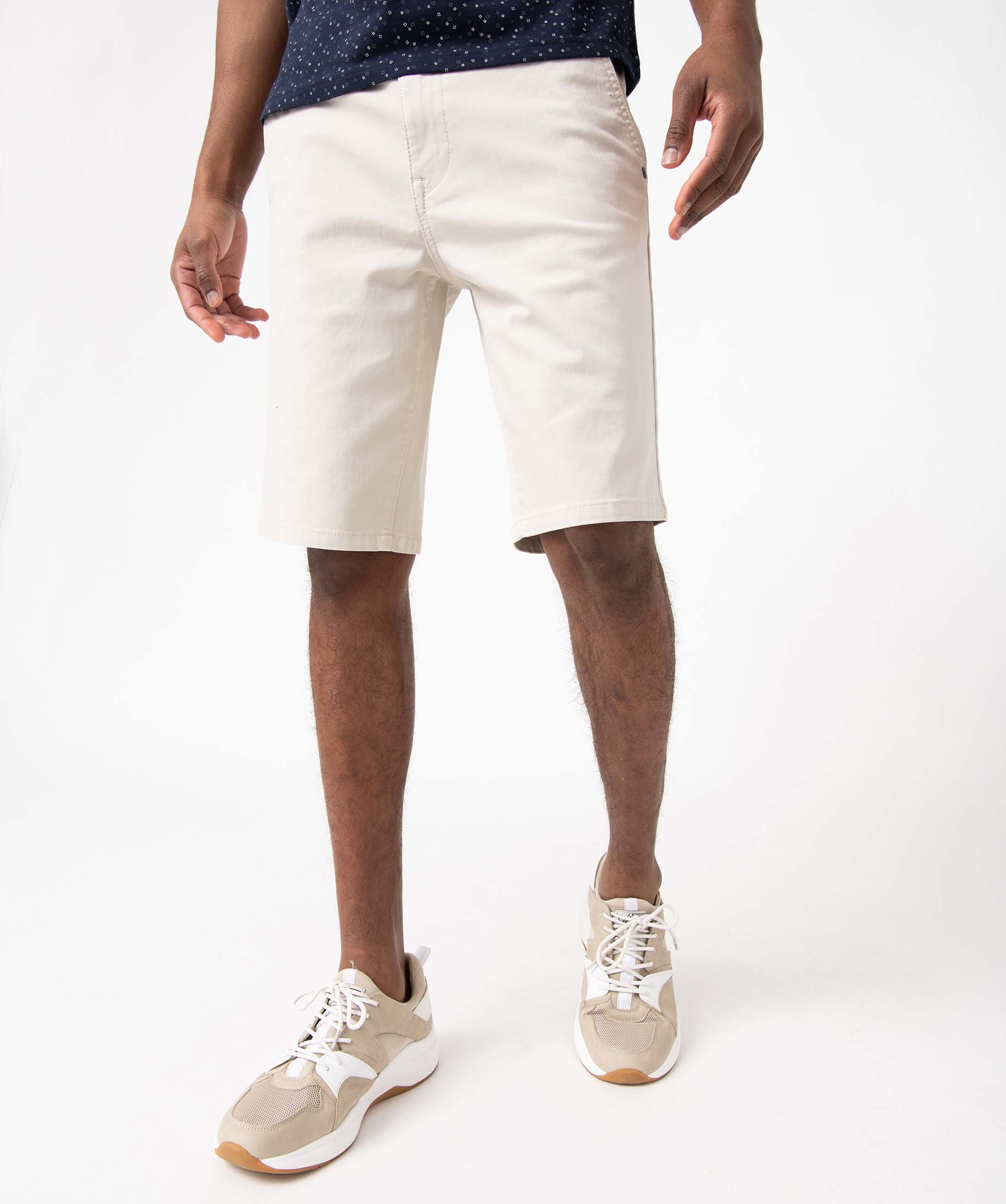 bermuda homme coupe chino a taille elastiquee beige