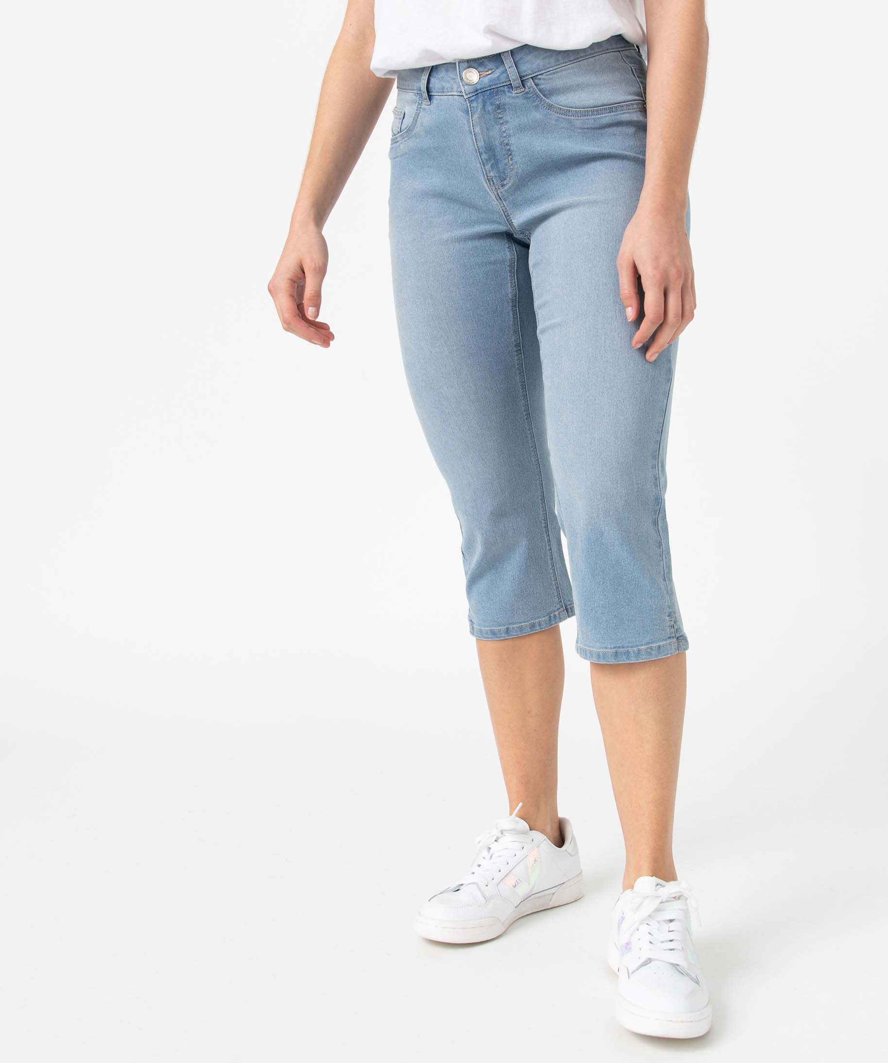 pantacourt femme en jean coupe slim bleu pantacourts